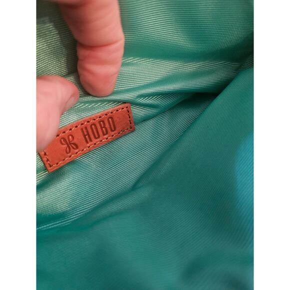 HOBO Daria Convertible Crossbody bag Removable shoulder strap - Picture 6 of 13